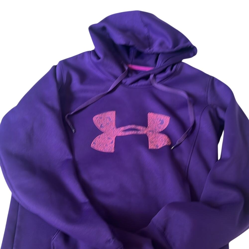 Under Armour storm cold gear purple semi fitted Hoodie with Pink Emblem sz med